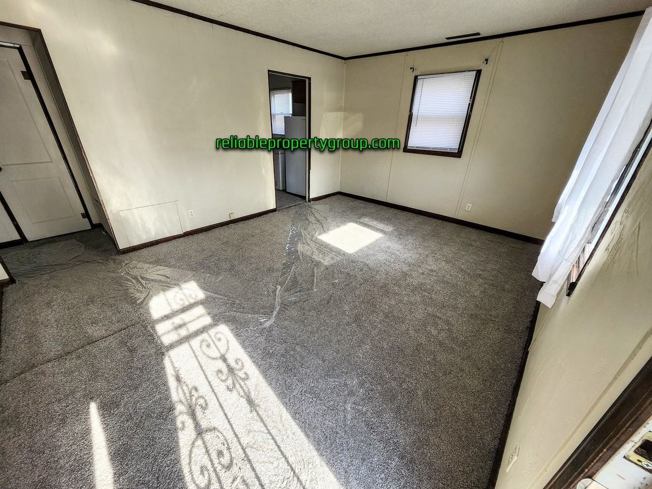 2423 Charlotte Ave - Photo 2 of 13