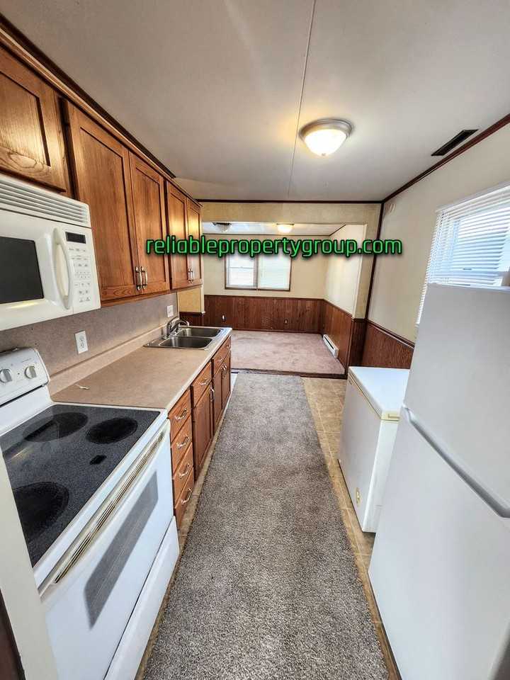 2423 Charlotte Ave - Photo 4 of 13