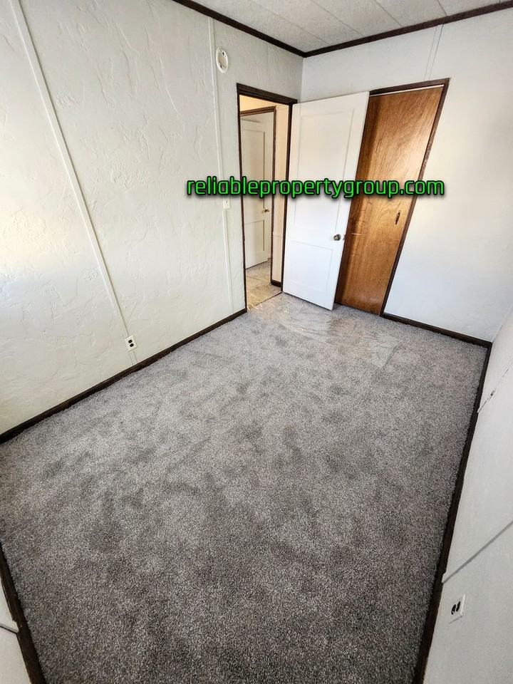 2423 Charlotte Ave - Photo 7 of 13