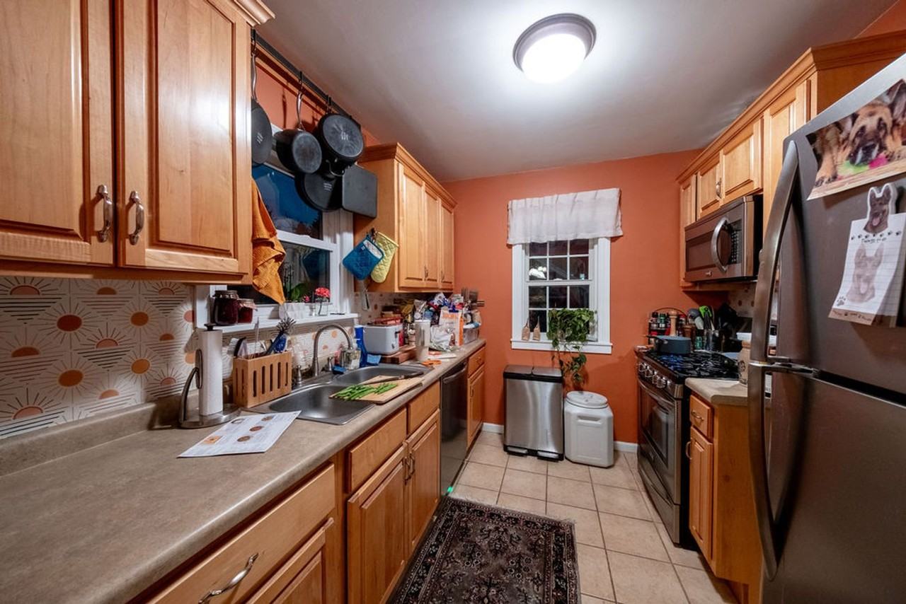 1406 Almond Ave - Photo 3 of 25