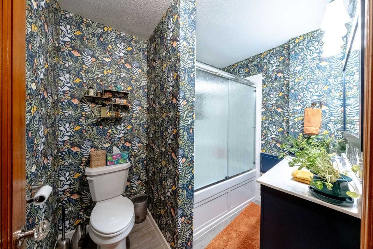 1406 Almond Ave - Photo 5 of 25