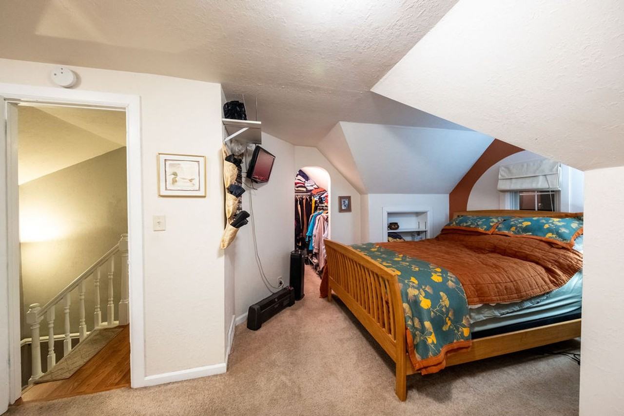 1406 Almond Ave - Photo 6 of 25