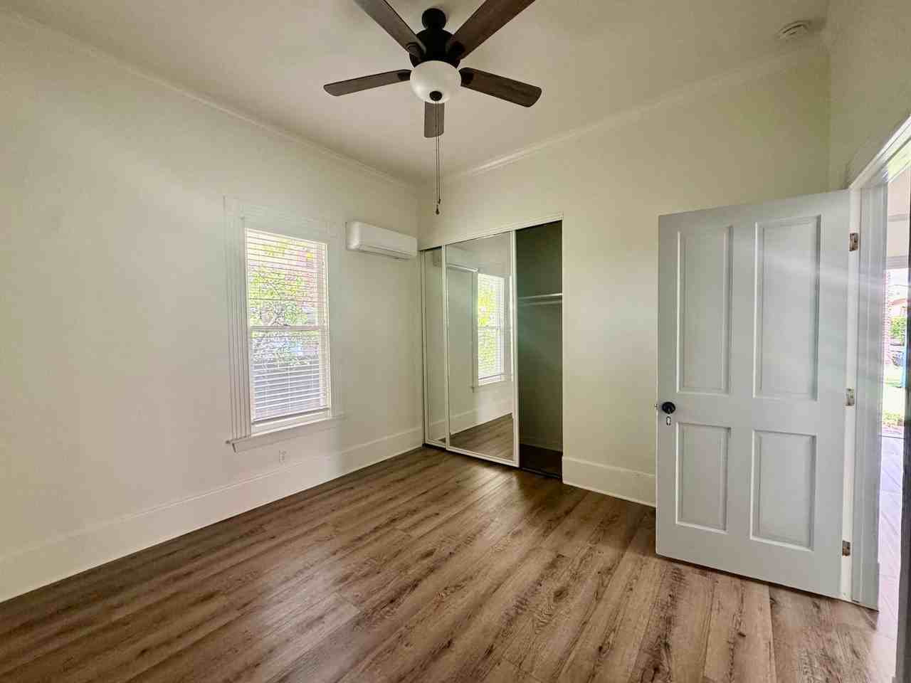 1570 Locust St - Photo 4 of 14