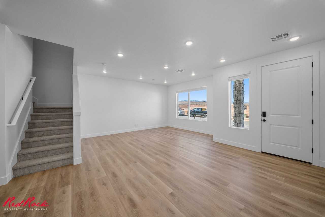 895 W Boxthorn Dr - Photo 5 of 36