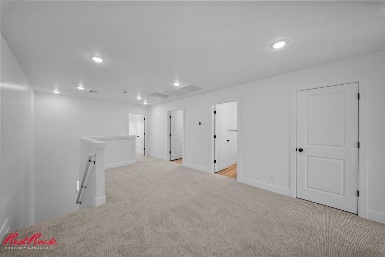 895 W Boxthorn Dr - Photo 6 of 36