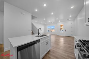 featured image of 895 W Boxthorn Dr