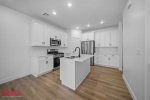 featured image of 895 W Boxthorn Dr