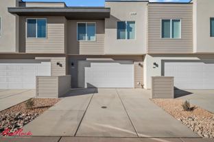 895 W Boxthorn Dr - Photo 1 of 1