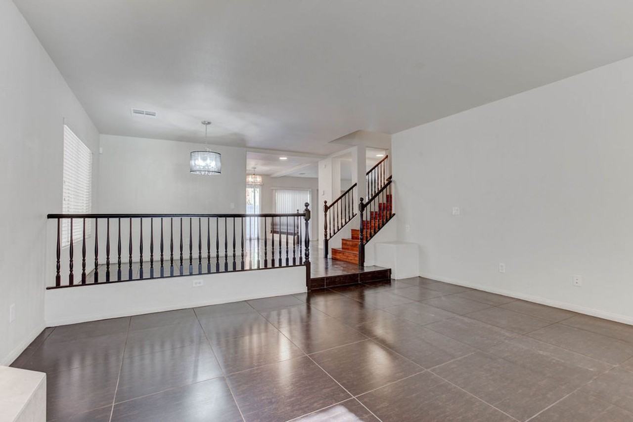 1132 Bearpaw Catch Ct - Photo 3 of 50