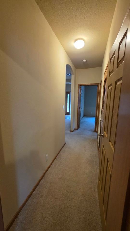 7495 Shoup Rd - Photo 7 of 35