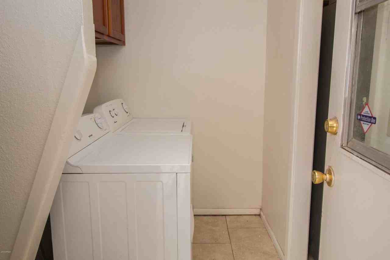 6004 W Augusta Ave - Photo 7 of 13