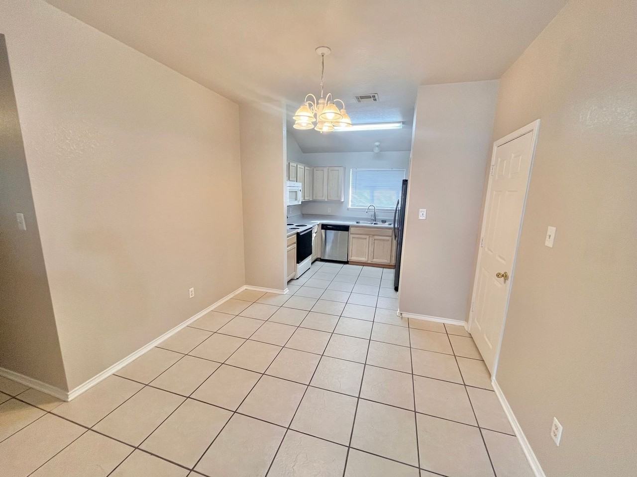 2012 Wright Way - Photo 4 of 15