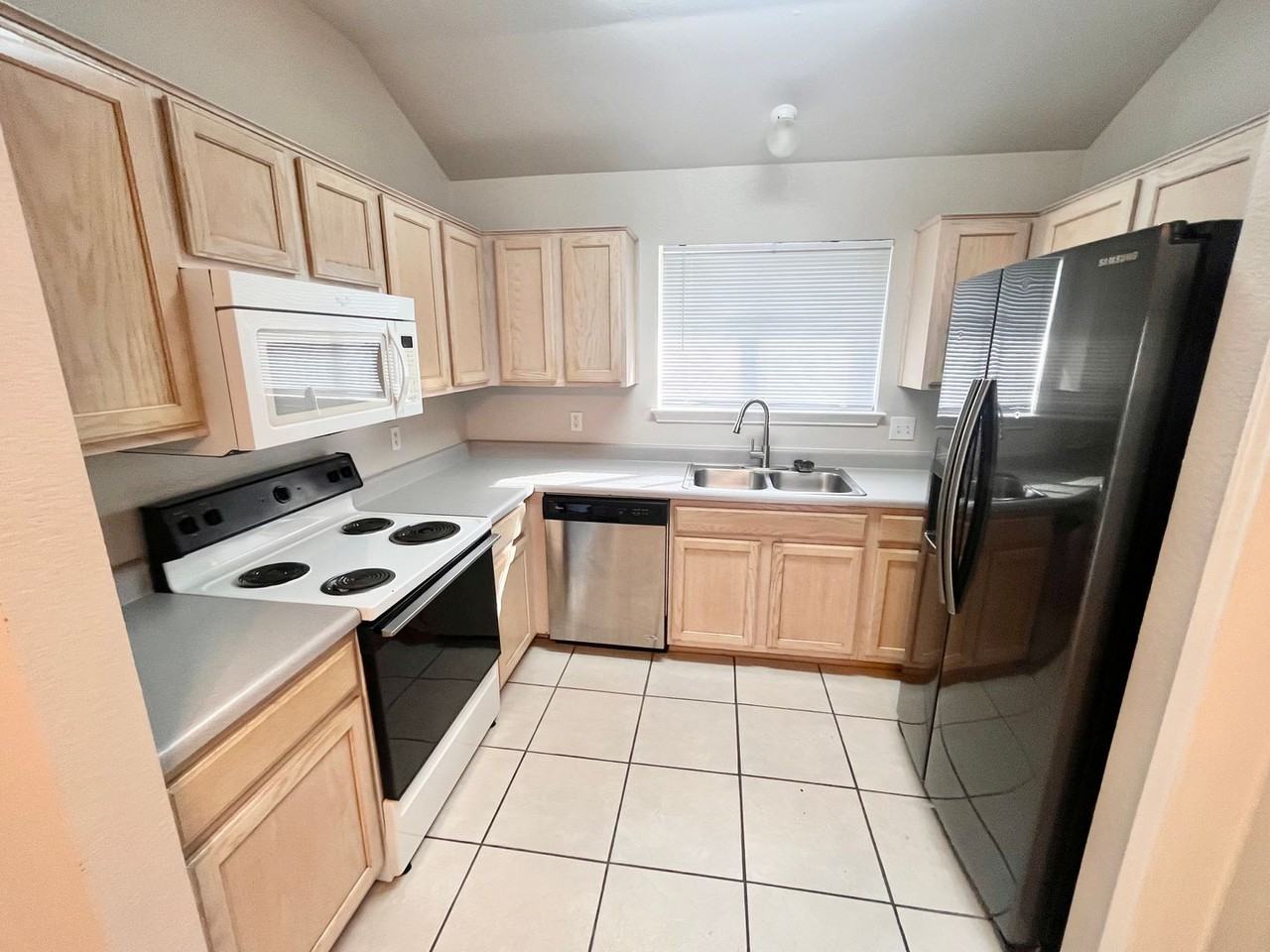 2012 Wright Way - Photo 5 of 15