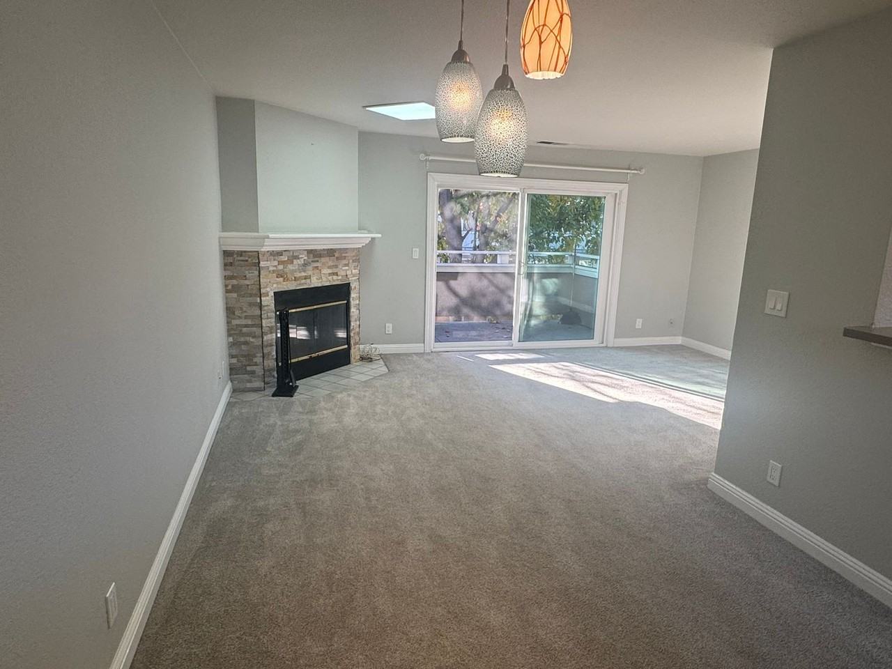 24615 Diamond Ridge Dr - Photo 2 of 14