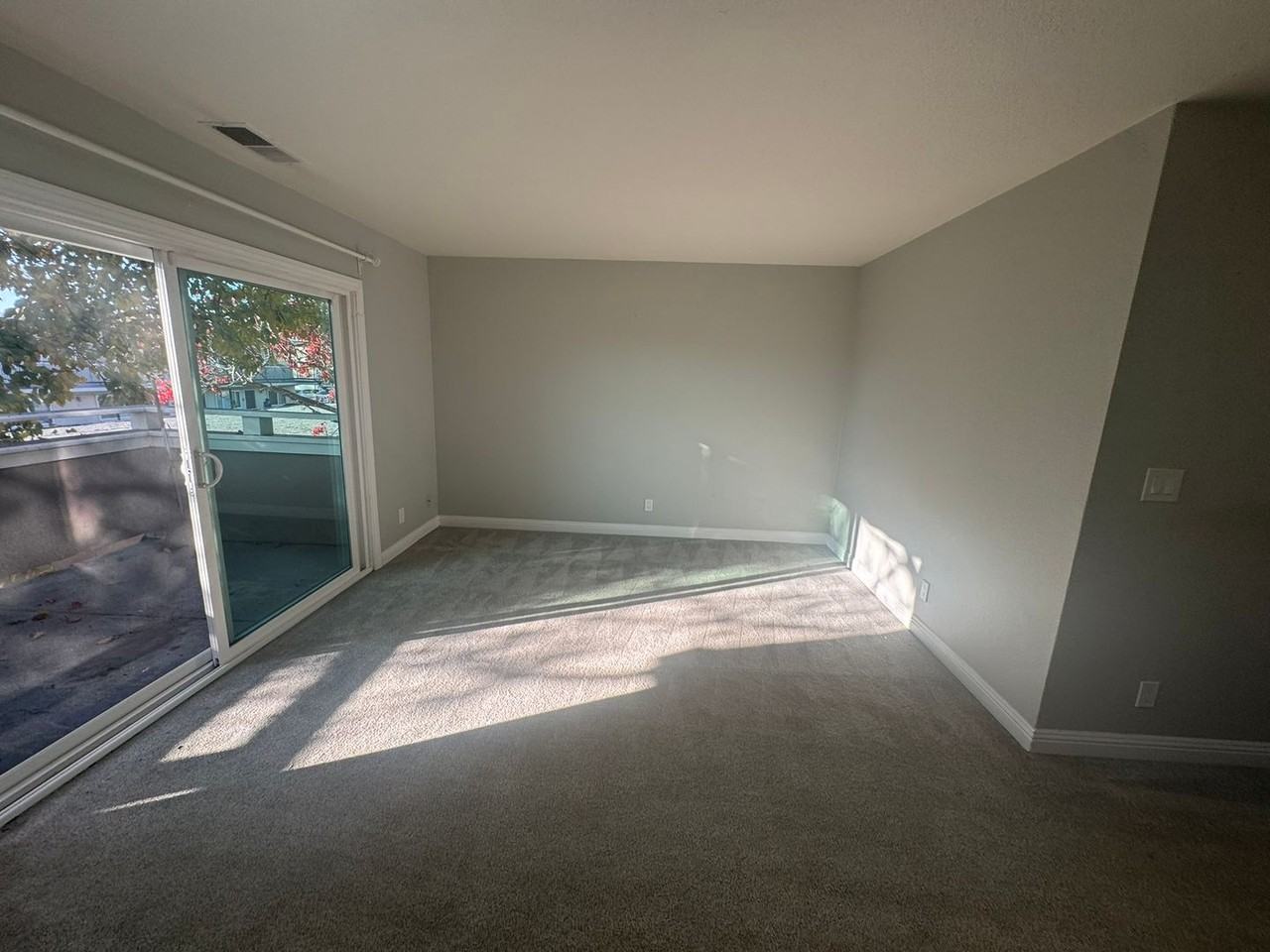 24615 Diamond Ridge Dr - Photo 4 of 14