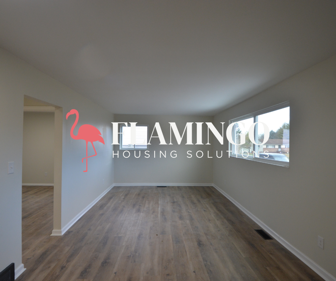 5122 Hackett Dr - Photo 2 of 12