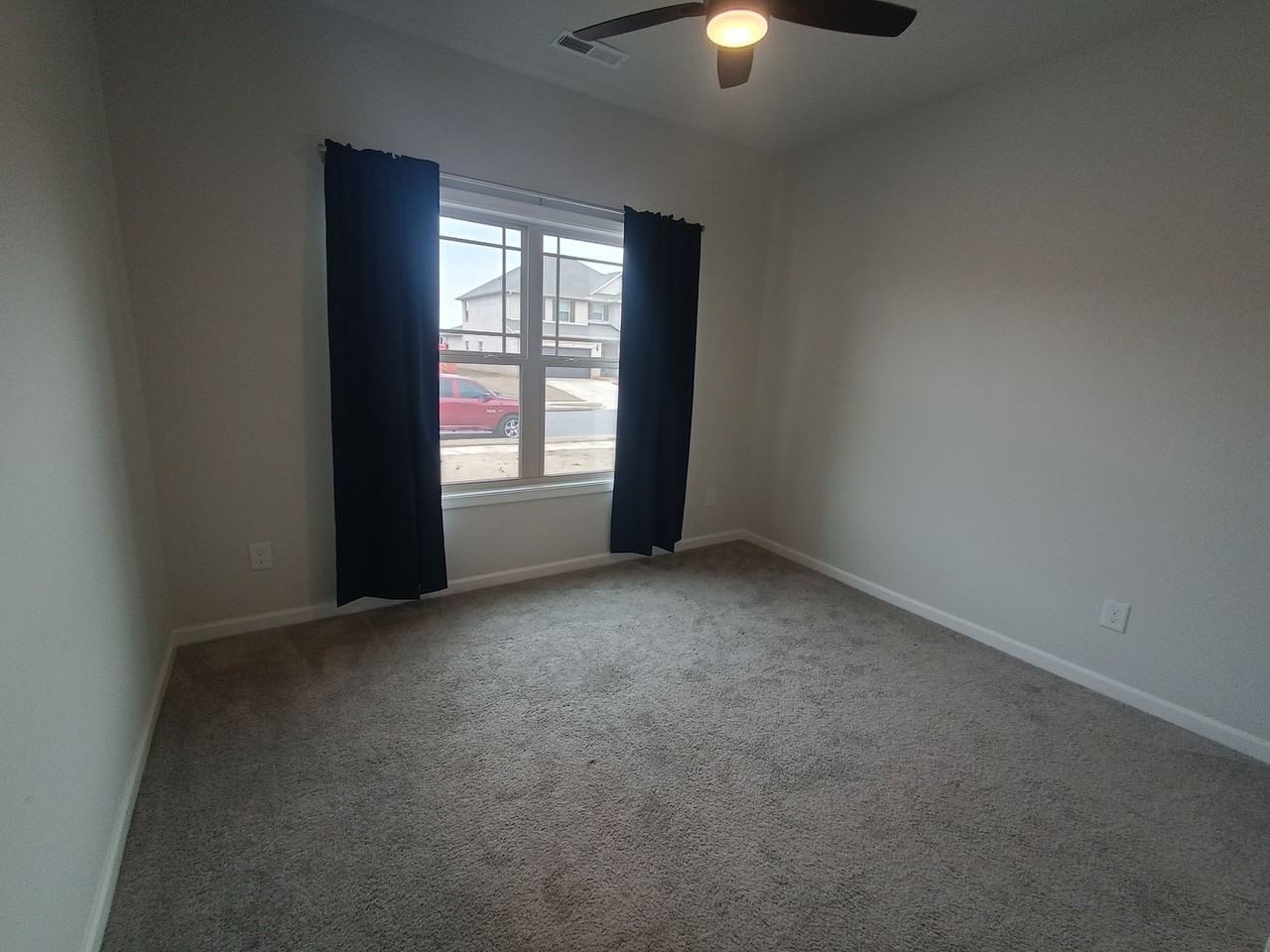 276 Holt St - Photo 7 of 34