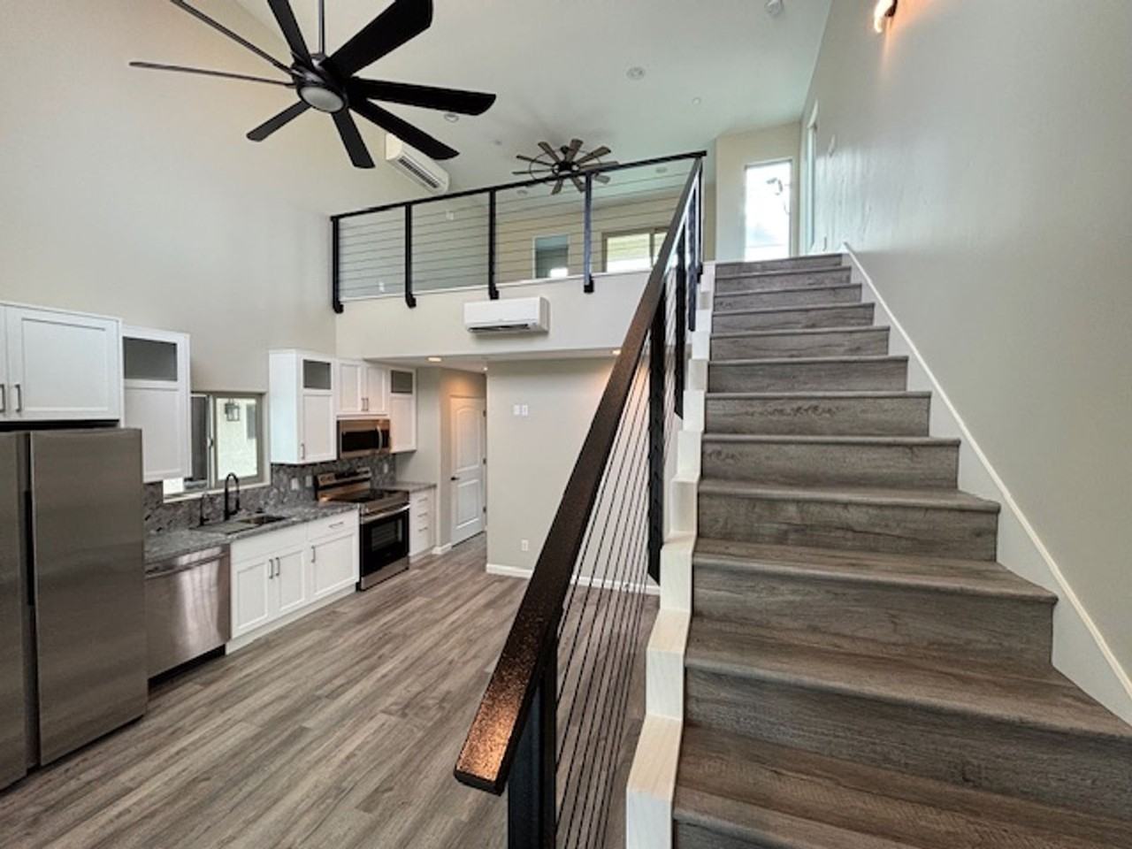 2042 Swanson Ave - Photo 7 of 14