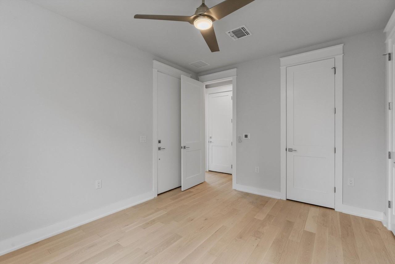 5002 Pecan Springs Rd #1 - Photo 7 of 38