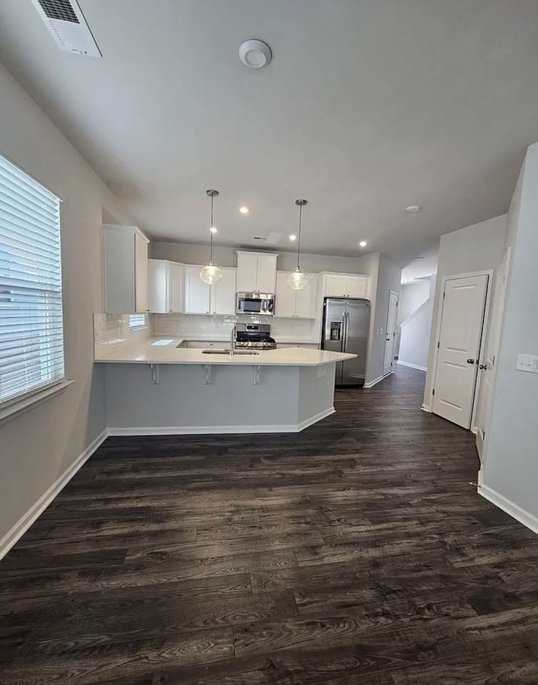 620 Poinsett Bridge Way - Photo 6 of 26