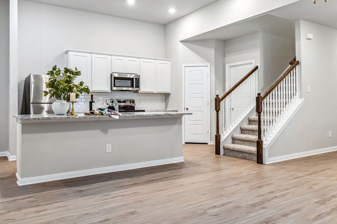 428 Cross Barn Blvd #B - Photo 5 of 32