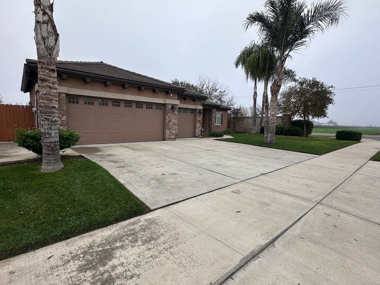 5235 W Nellis Ct - Photo 3 of 23