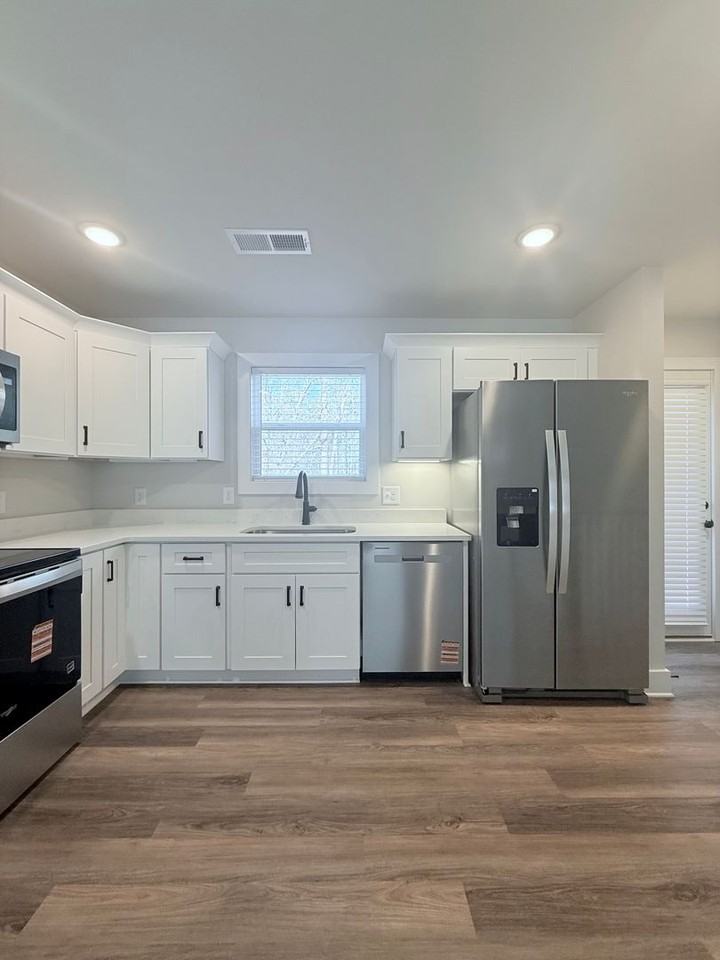 7845 Wilkinson Dr - Photo 5 of 18