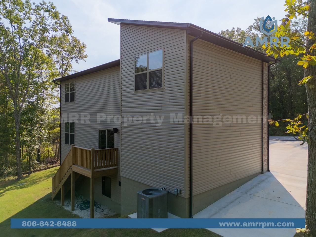 13 Carrick Dr - Photo 6 of 33