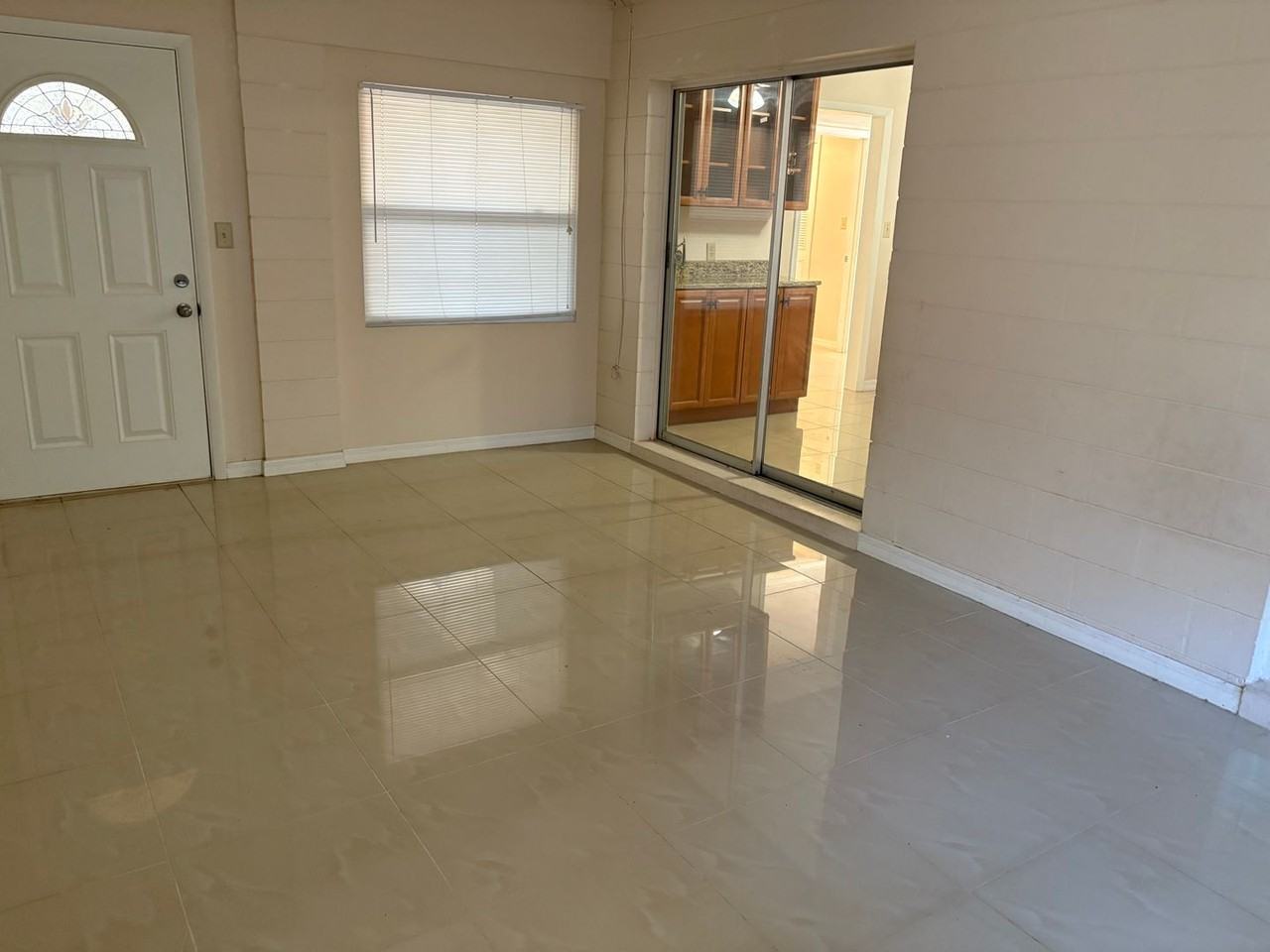 612 Martin Ave - Photo 2 of 11