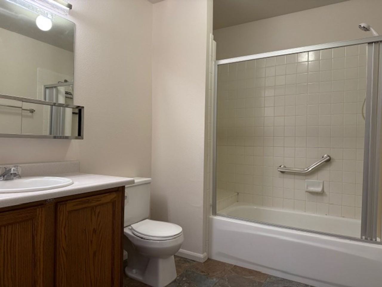 5411 Imperial Ct - Photo 6 of 8