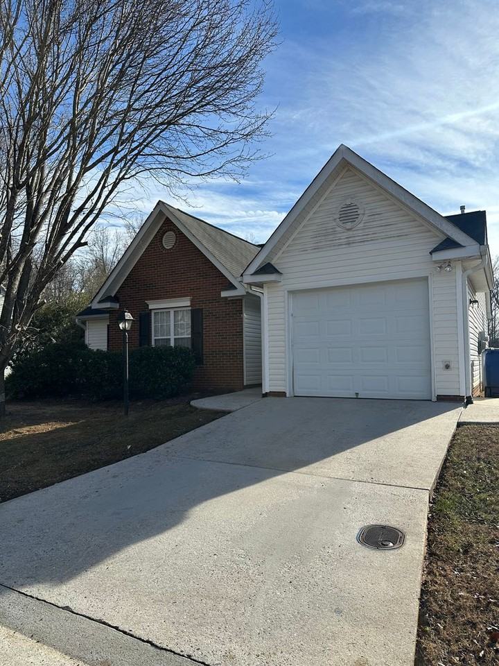 5138 Fiddlers Run Dr - Photo 2 of 16