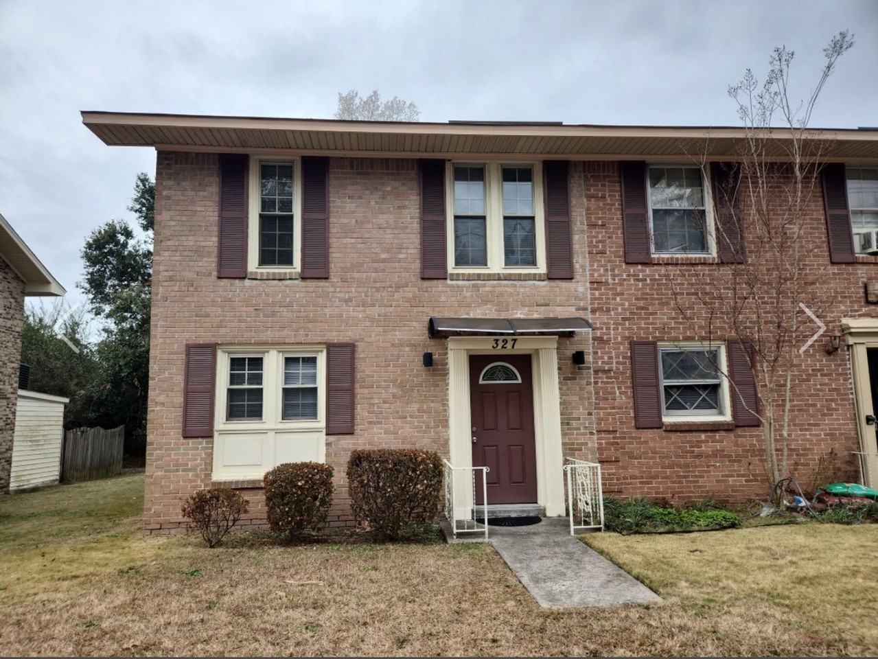 327 Oak Dr - Photo 2 of 20