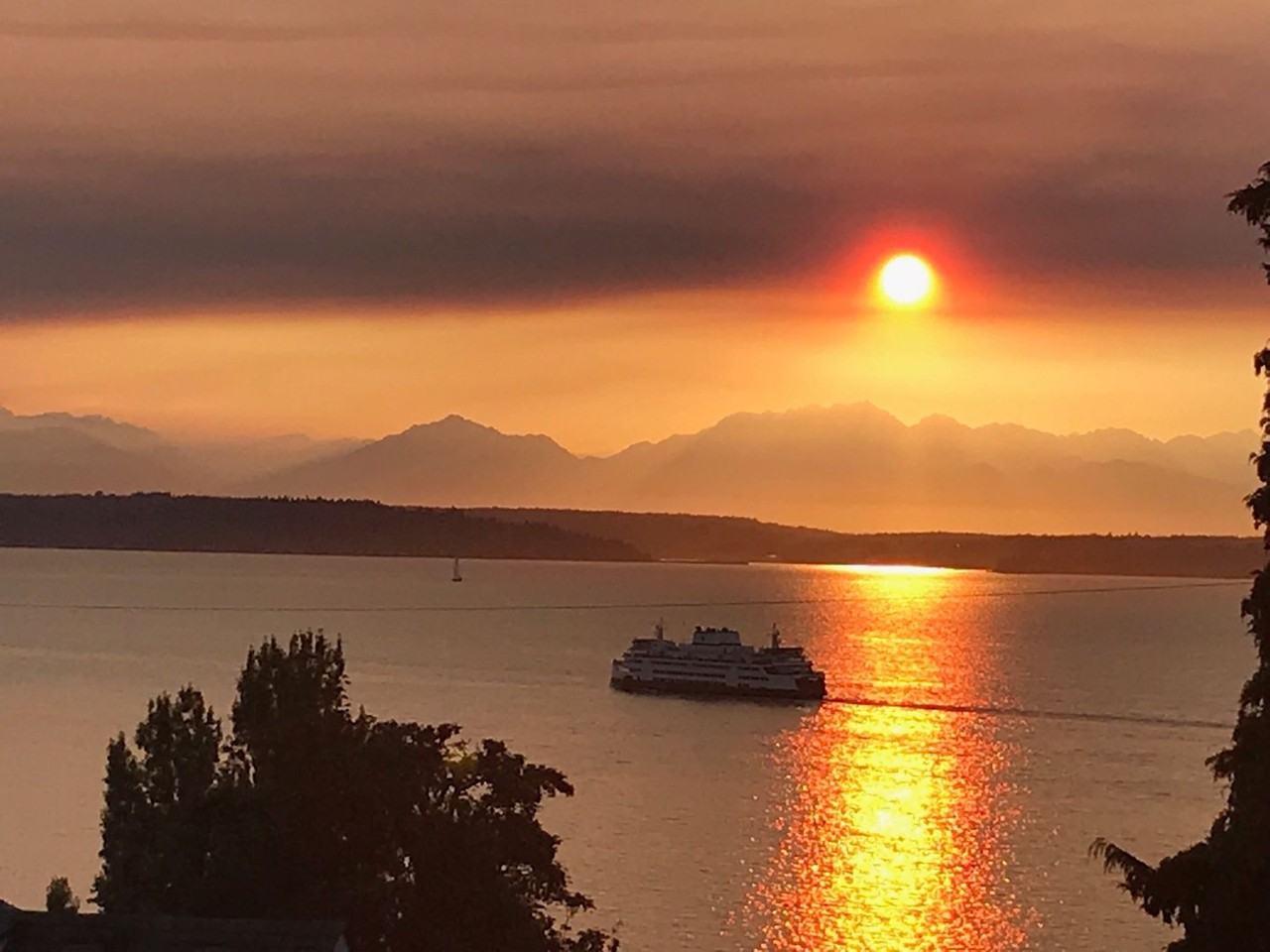 1058 California Ln Sw - Photo 2 of 31