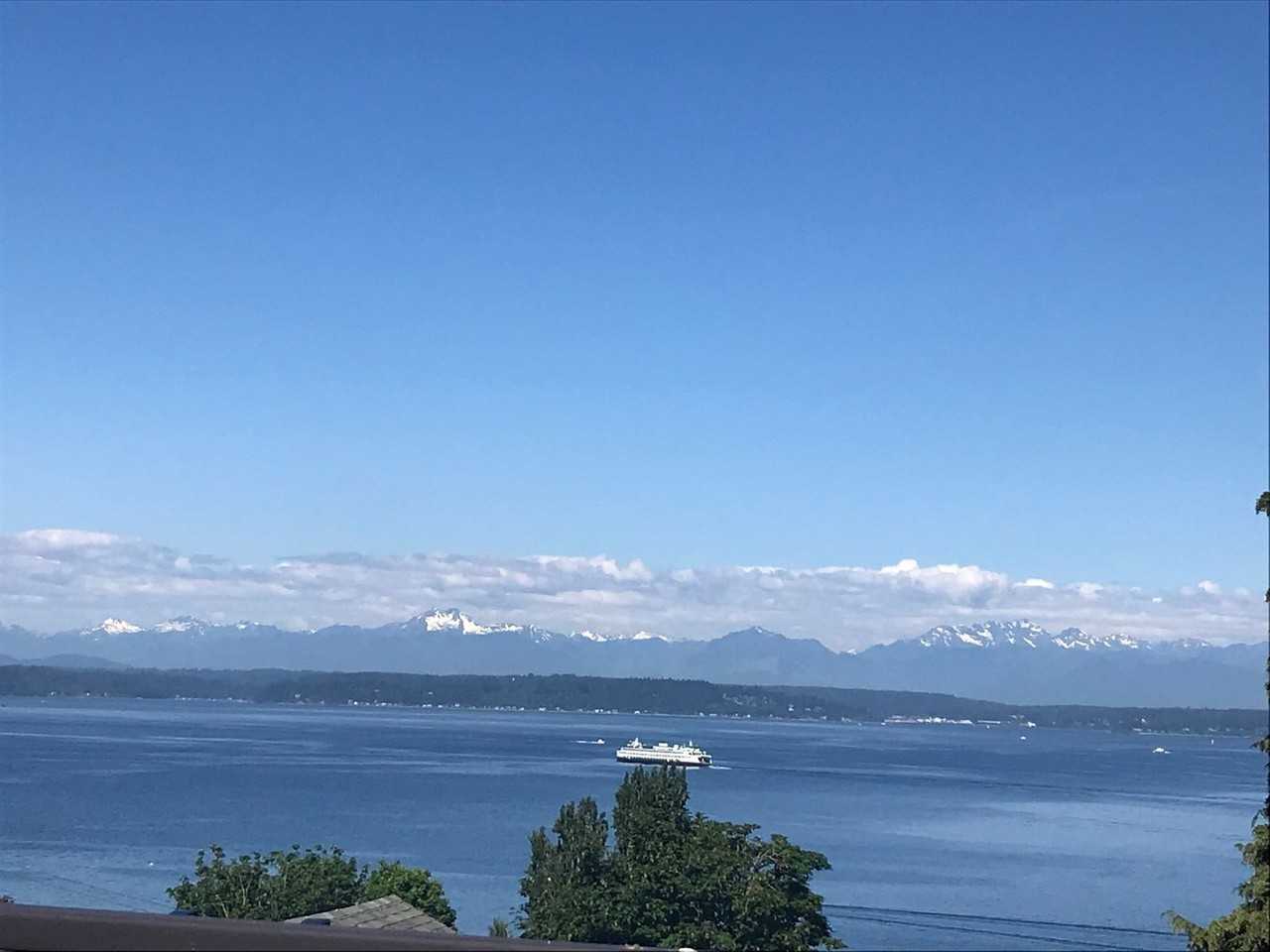 1058 California Ln Sw - Photo 5 of 50