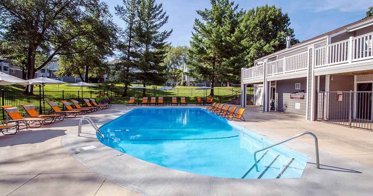 Weston Park Apartments - Photo 5 of 37