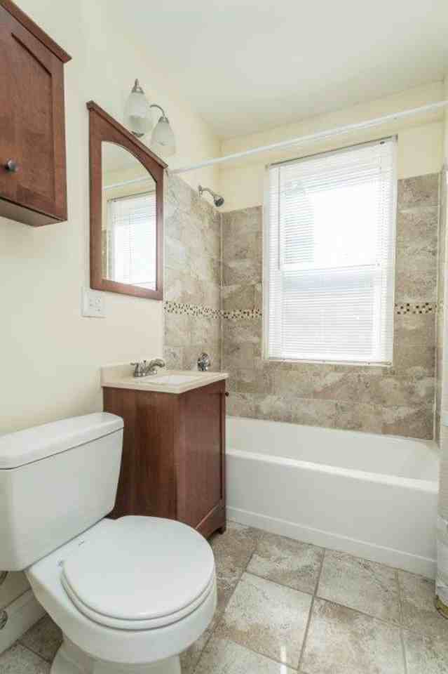 126 Highland Ave - Photo 4 of 5