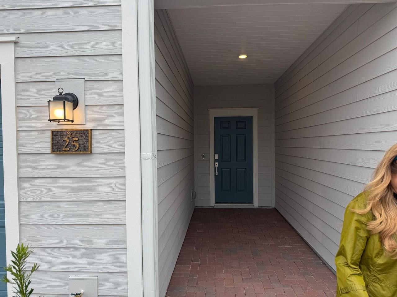 25 Craig Ct - Photo 2 of 43