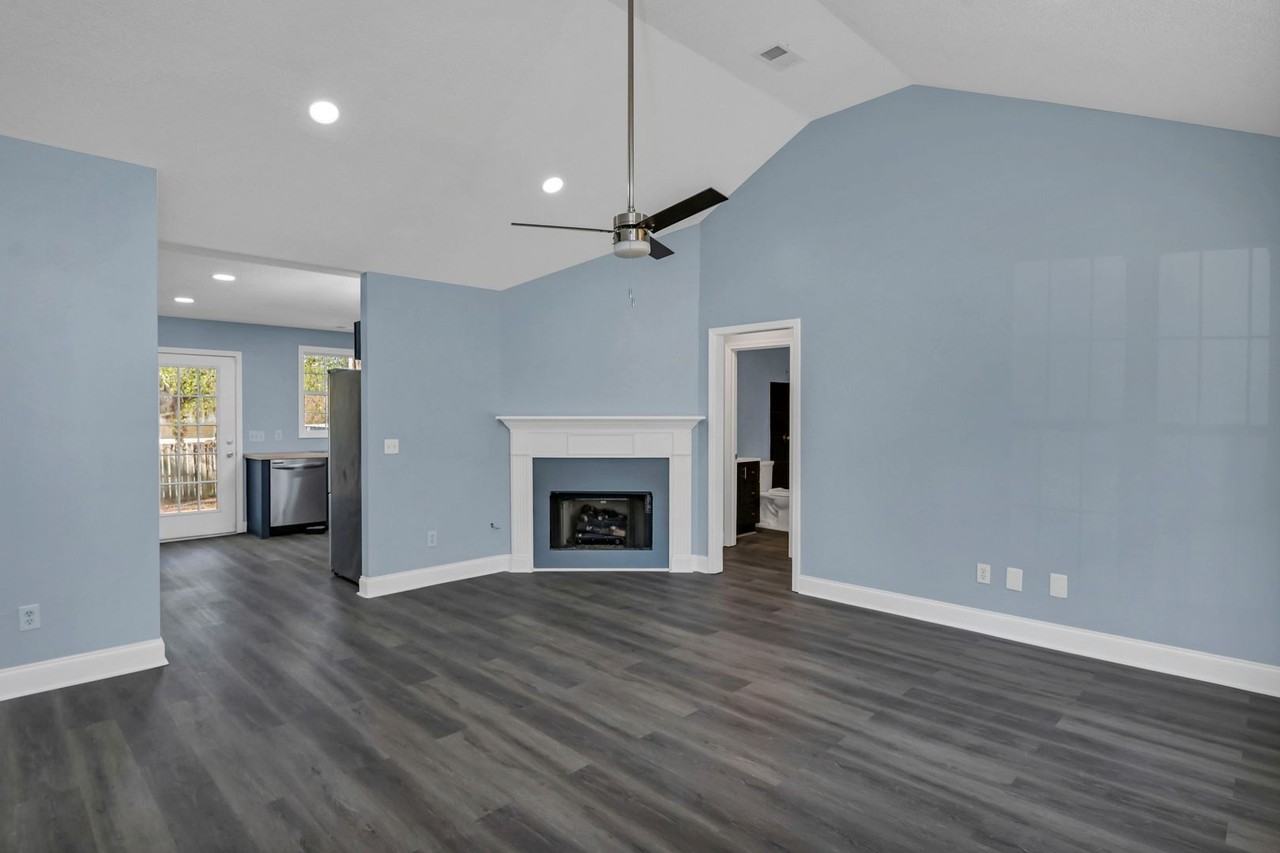 509 Burnside Dr - Photo 6 of 33