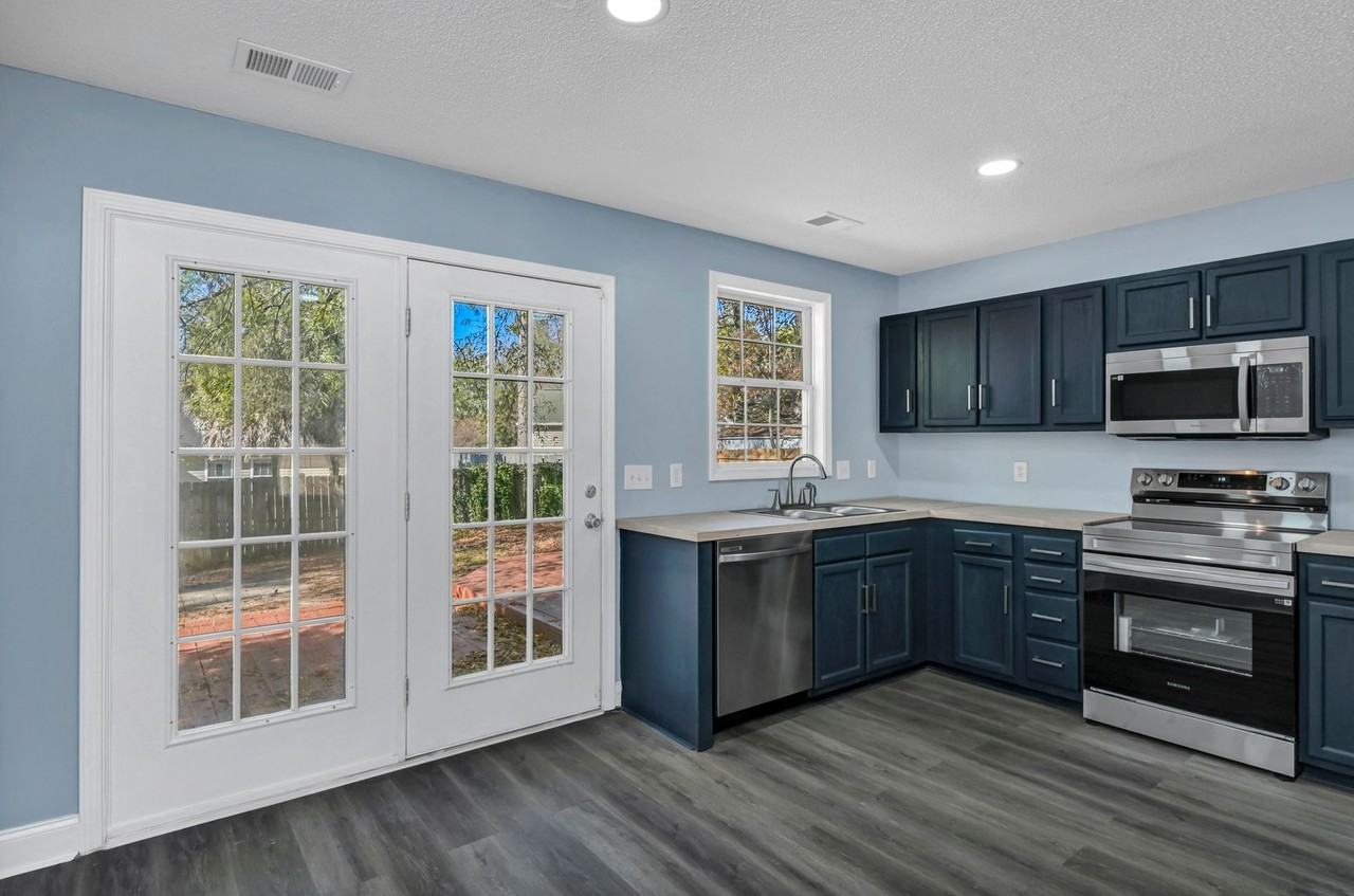 509 Burnside Dr - Photo 7 of 33