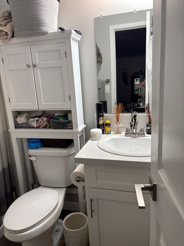 829 E 2nd St - Photo 5 of 8