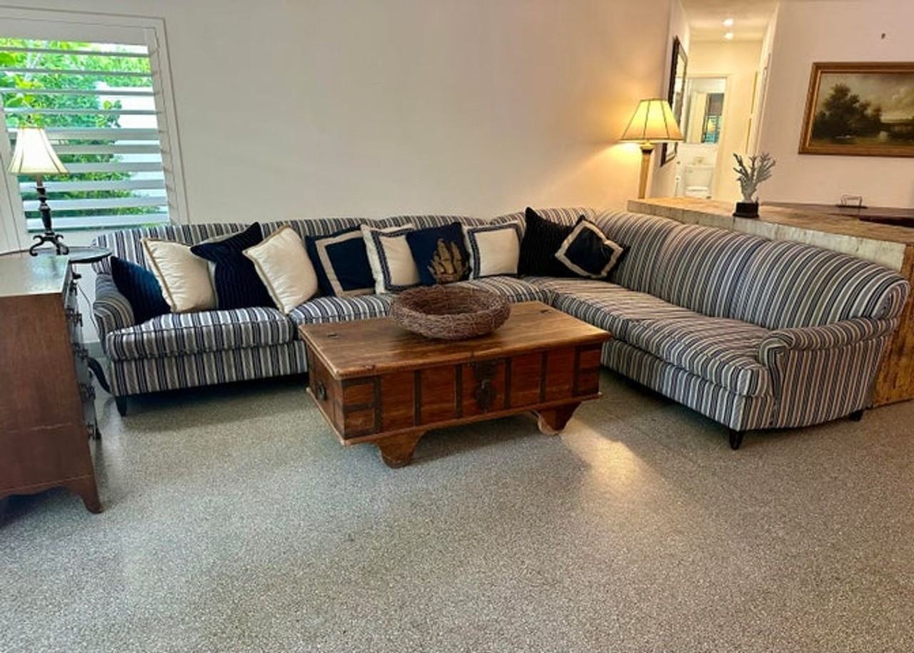 212 Kings Lynn - Photo 4 of 15