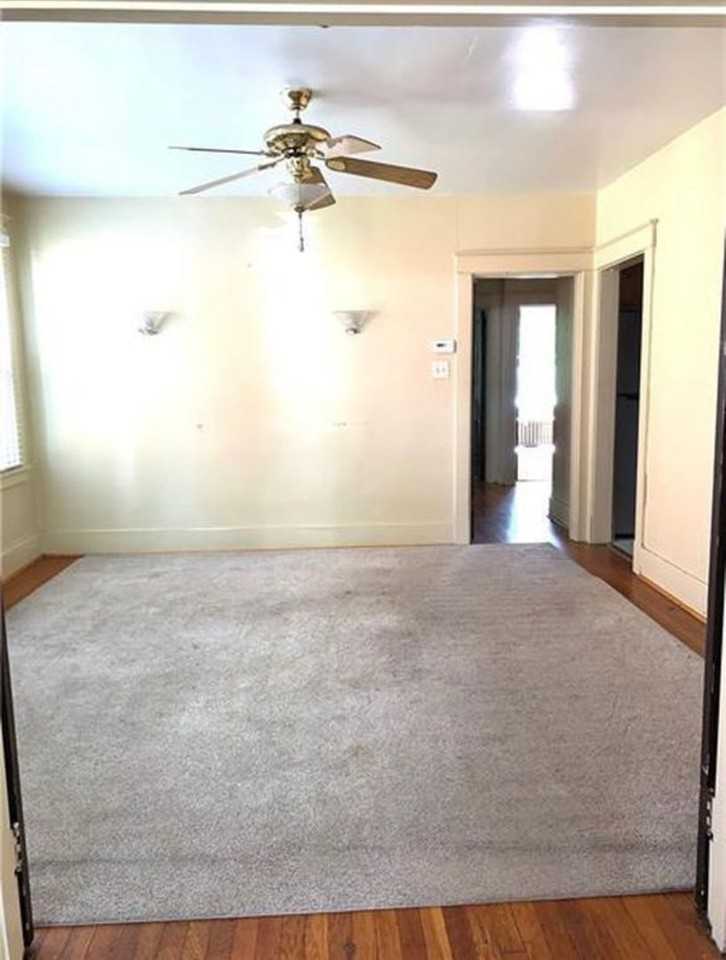 4005 California Ave - Photo 4 of 11