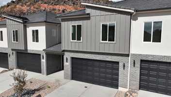 featured image of 1547 E Mead Ln