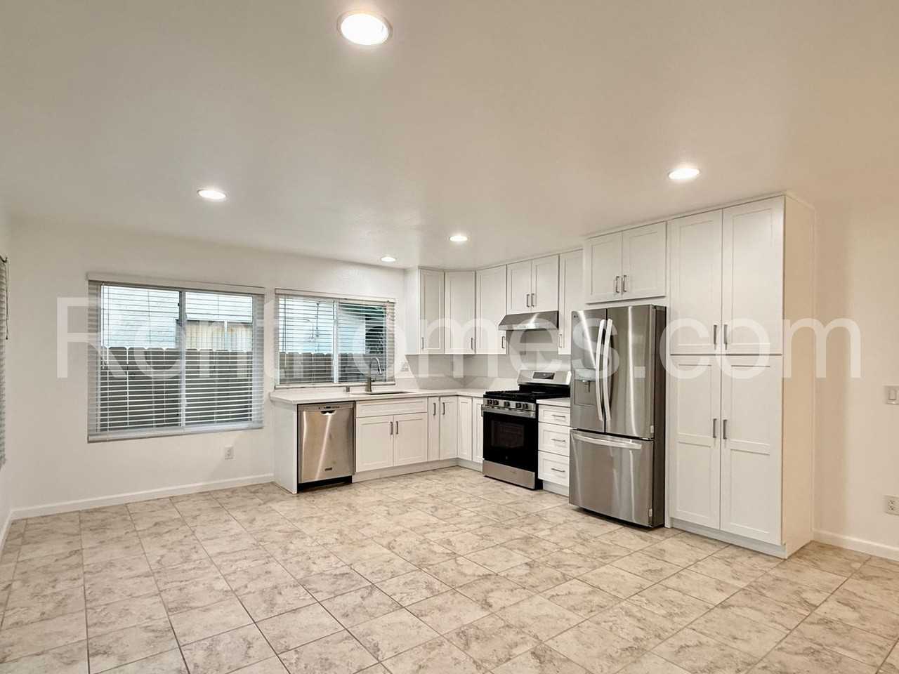 8181 Elston Pl - Photo 5 of 22