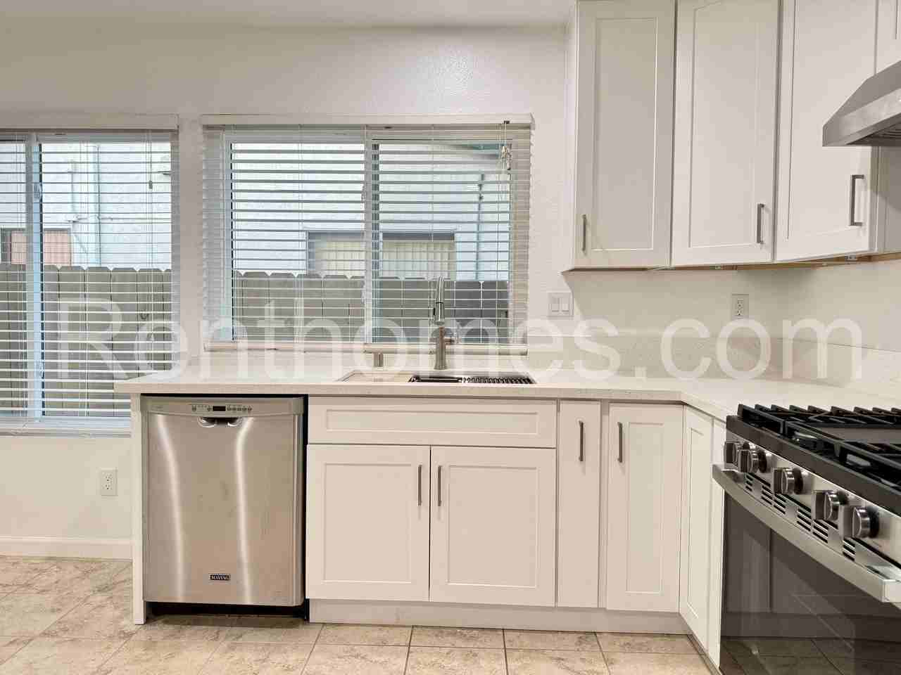 8181 Elston Pl - Photo 7 of 22