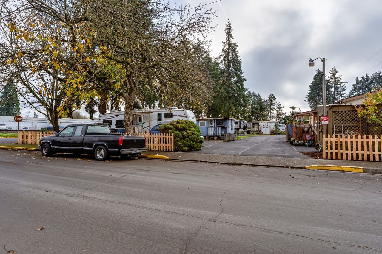 111-Front St - RV - Front St Commons - Photo 6 of 6