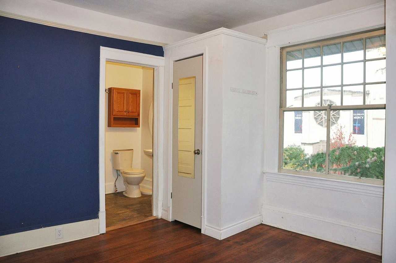 741 18th Ave E - Photo 7 of 13