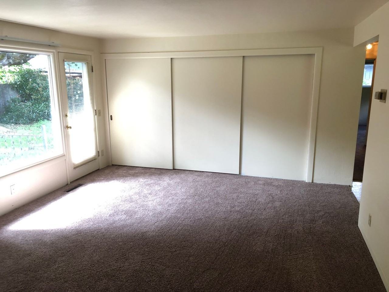 150 N Jackson St - Photo 7 of 15