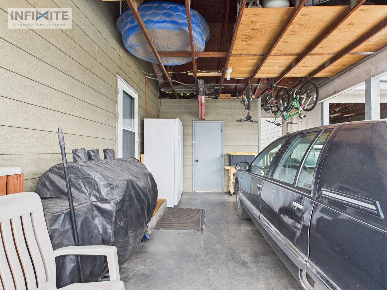 917 Colorado St #B - Photo 3 of 10