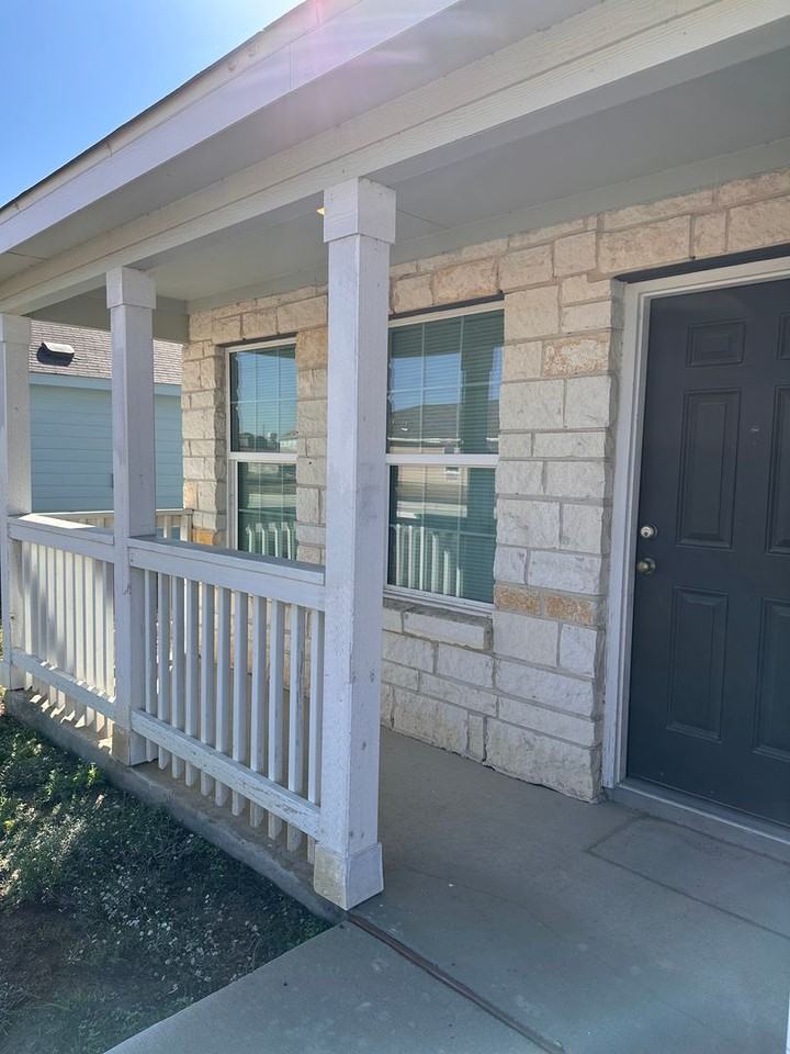 2906 Shore Lark - Photo 2 of 18